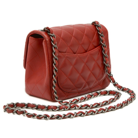 CHANEL Matelasse Chain Shoulder Bag Lambskin Red A35200 - Picture 2 of 9
